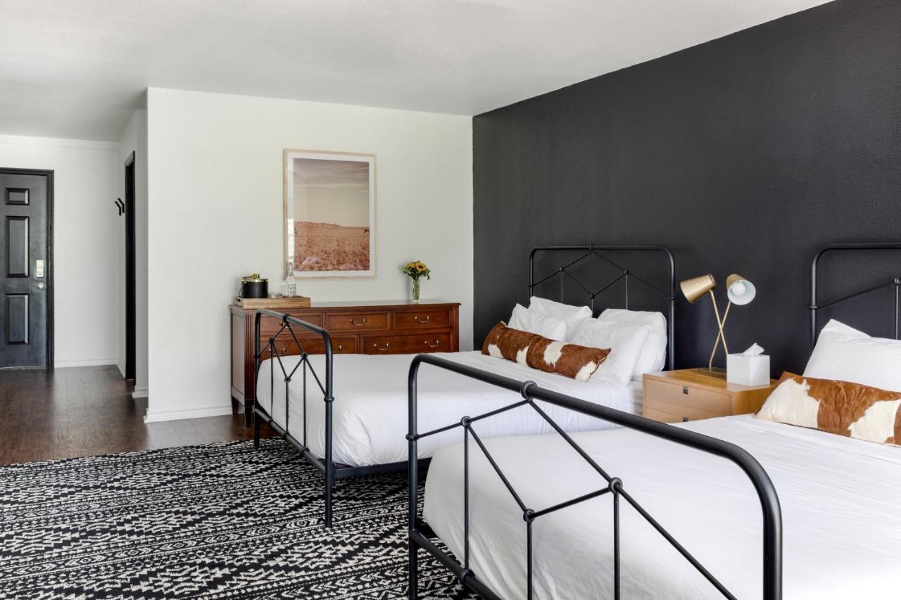Wimberley Inn & Bar Экстерьер фото