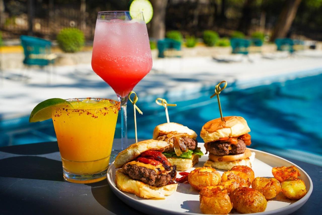 Wimberley Inn & Bar Экстерьер фото